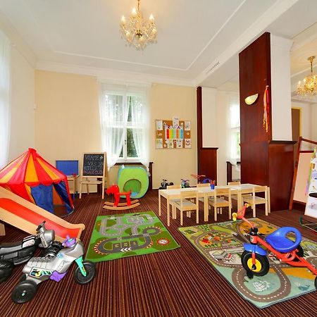 Palace Club Špindlerŭv Mlýn Exteriér fotografie