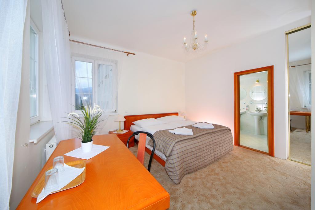 Palace Club Špindlerŭv Mlýn Pokoj fotografie