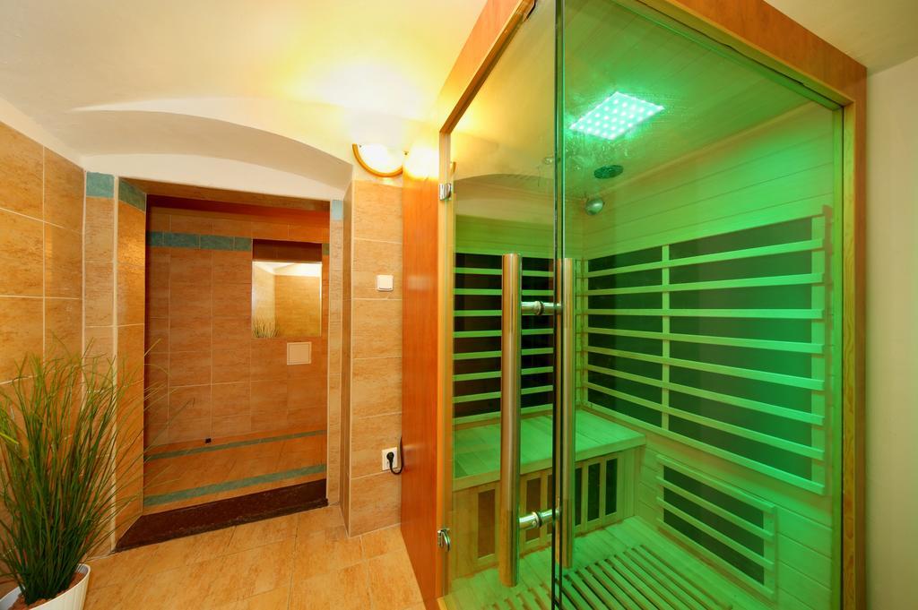 Palace Club Špindlerŭv Mlýn Exteriér fotografie