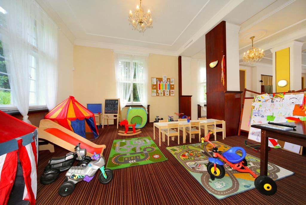 Palace Club Špindlerŭv Mlýn Exteriér fotografie
